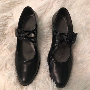 NWOT Naot Luma Black Mary Jane Heel Pump Shoes